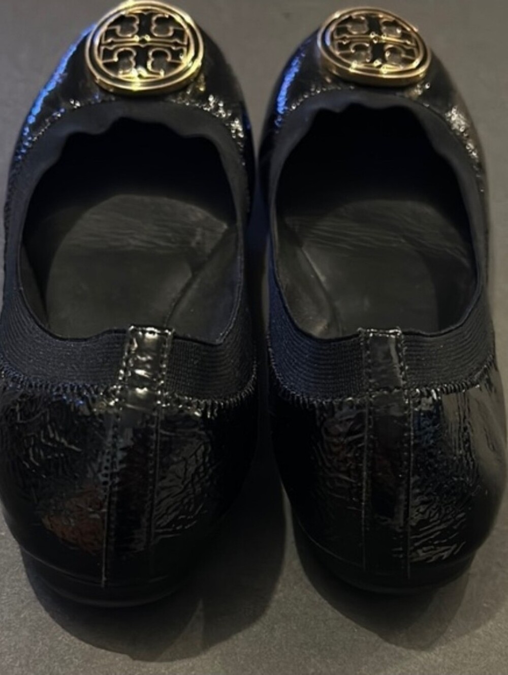 Tory Burch Reva Black Patent Leather Gold Logo Ballet Flats Women's 8.5.